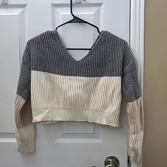 Off Shoulder Ribbed-knit Twist Sweater - Picture 1 of 2